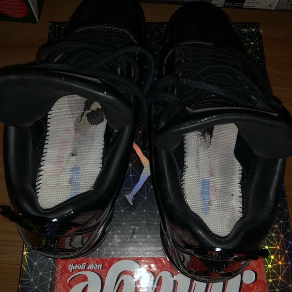 Jordan 4s - Picture 5 of 6